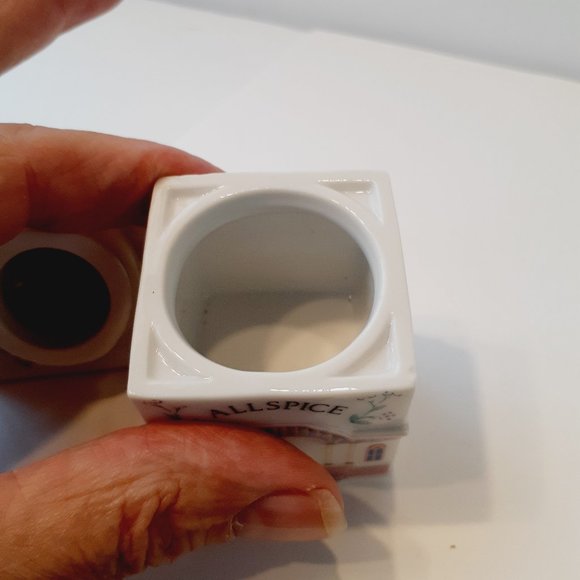 Lenox Allspice Ceramic House Container - Multicolor - Picture 9 of 13